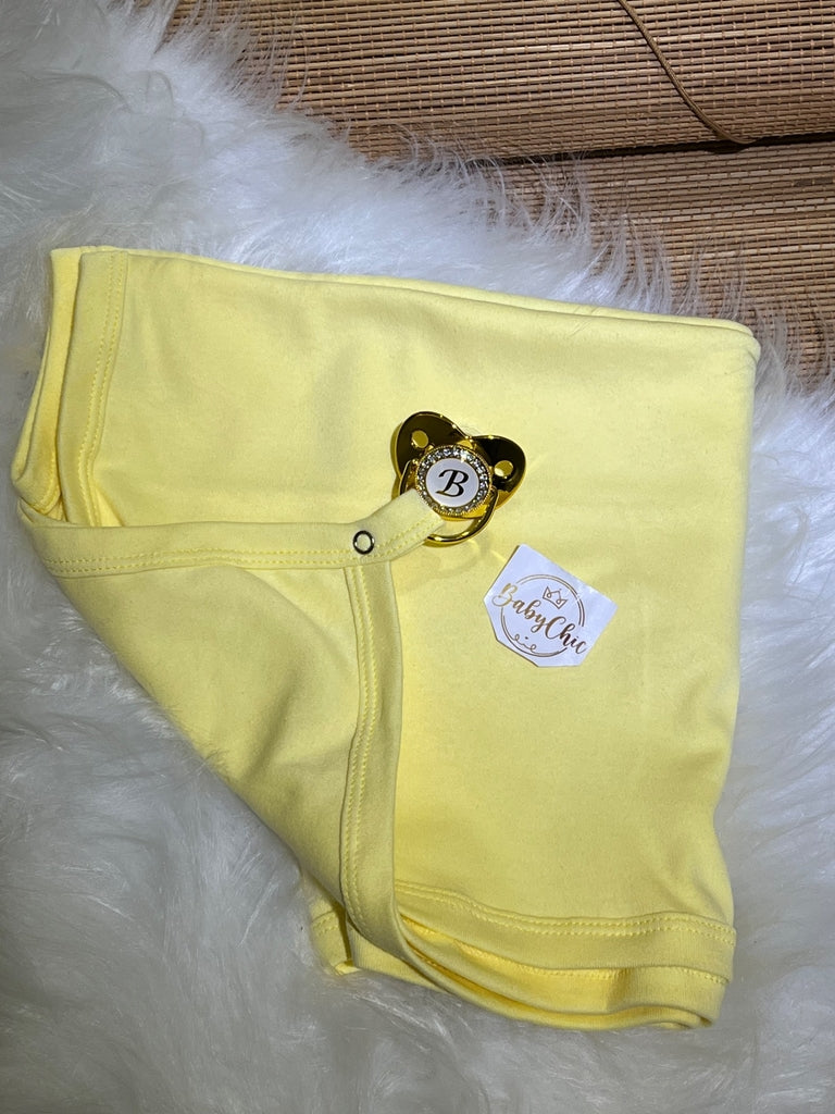 Manta em fio egípcio com prendedor de chupeta