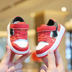 Tênis Infantil Moderno com Velcro