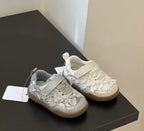 Tênis Infantil Florzinhas e Lacinho