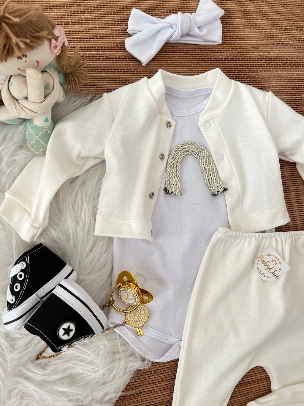 Kit estiloso em fio egípcio